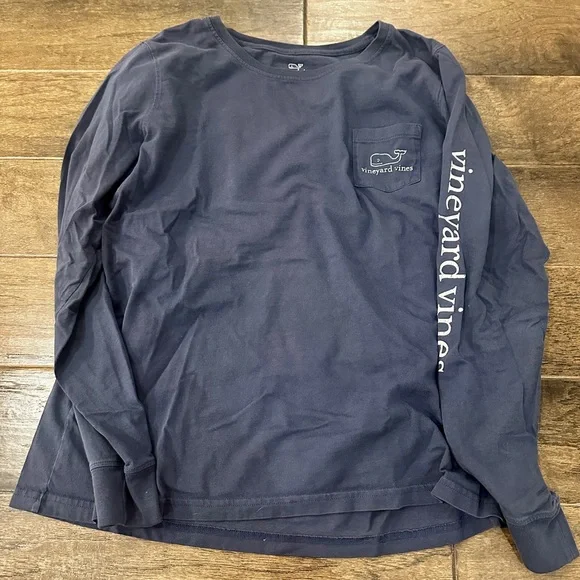 Women’s Vineyard Vines Shirt Set - Picture 3 of 14